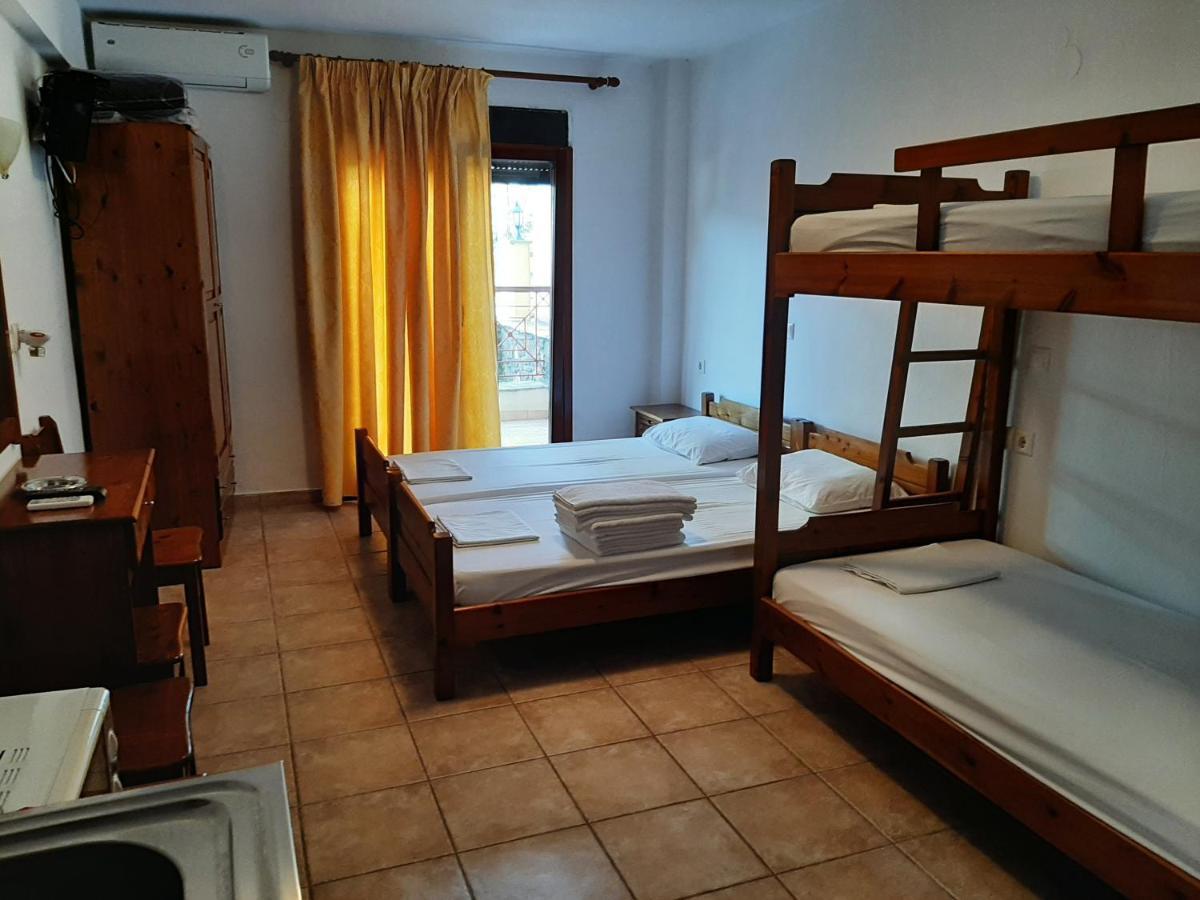Hotel Kosmas Sarti Exteriör bild