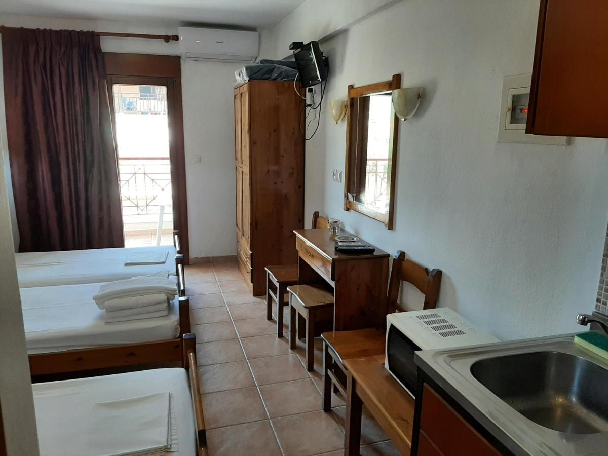 Hotel Kosmas Sarti Exteriör bild