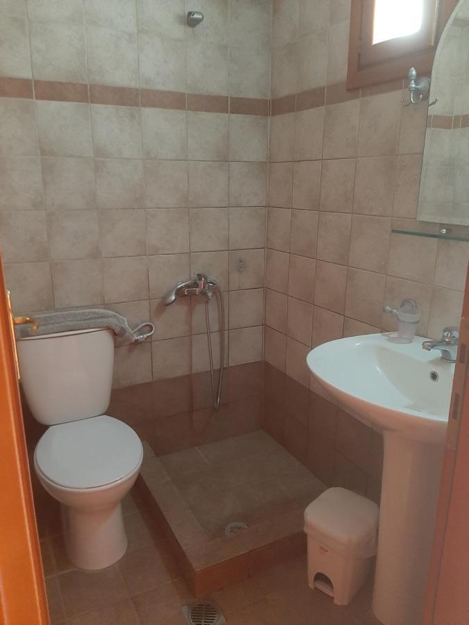 Hotel Kosmas Sarti Exteriör bild