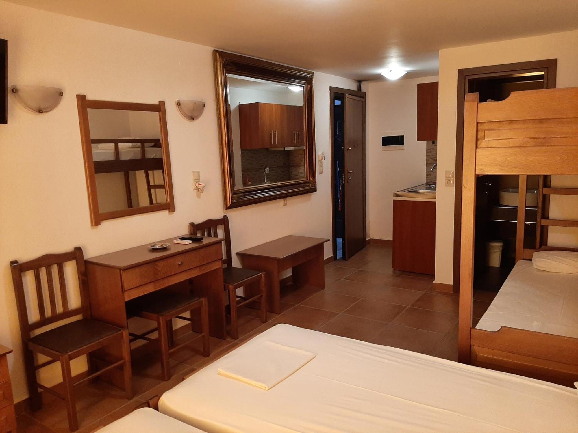 Hotel Kosmas Sarti Rum bild