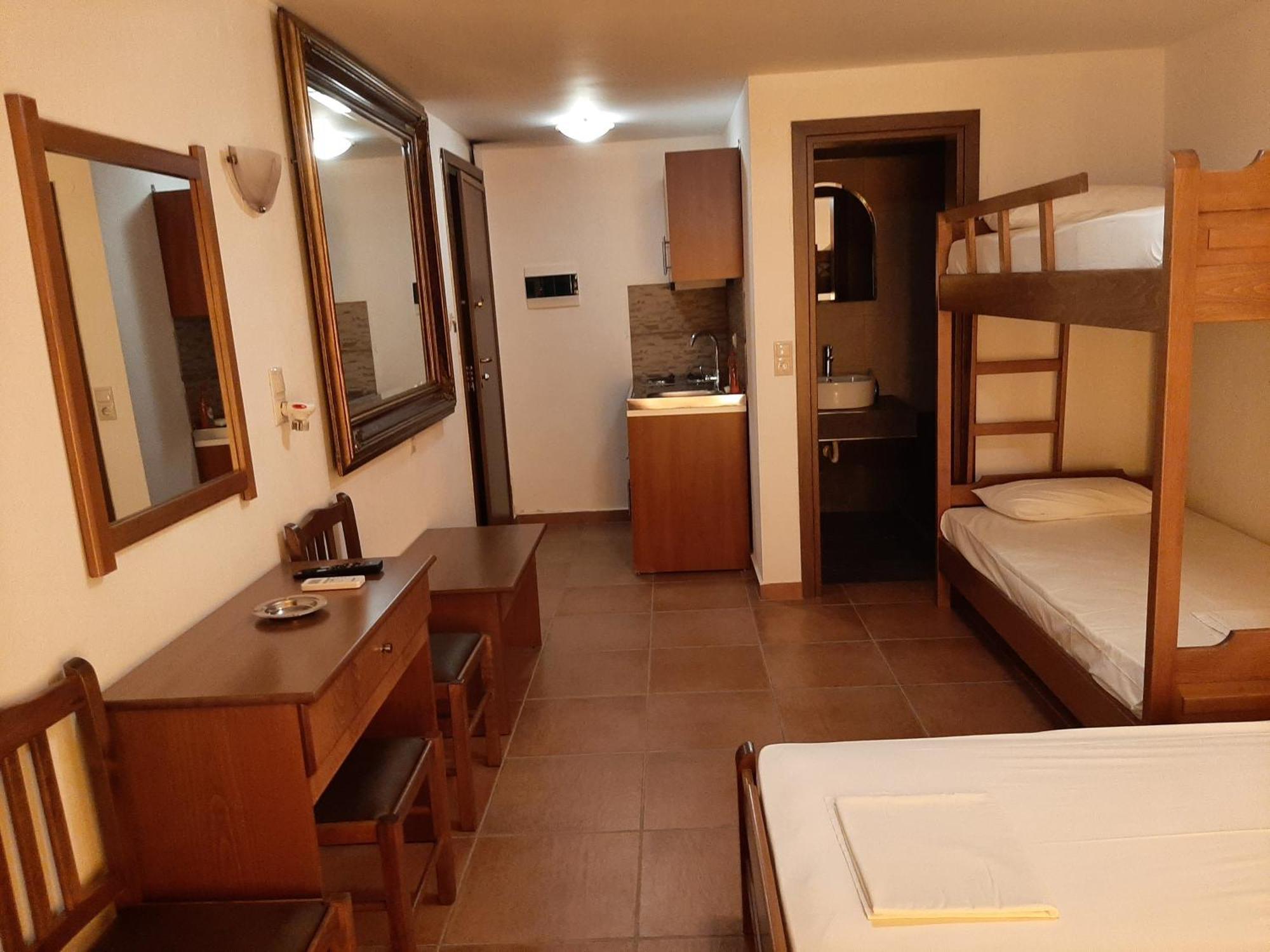 Hotel Kosmas Sarti Rum bild