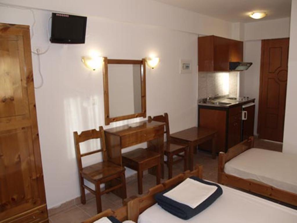Hotel Kosmas Sarti Rum bild