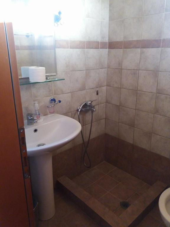 Hotel Kosmas Sarti Exteriör bild