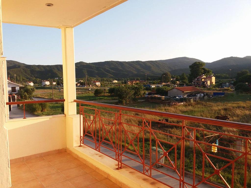 Hotel Kosmas Sarti Exteriör bild