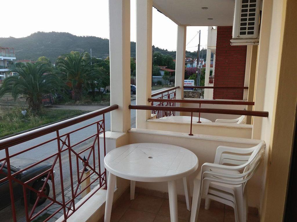 Hotel Kosmas Sarti Exteriör bild
